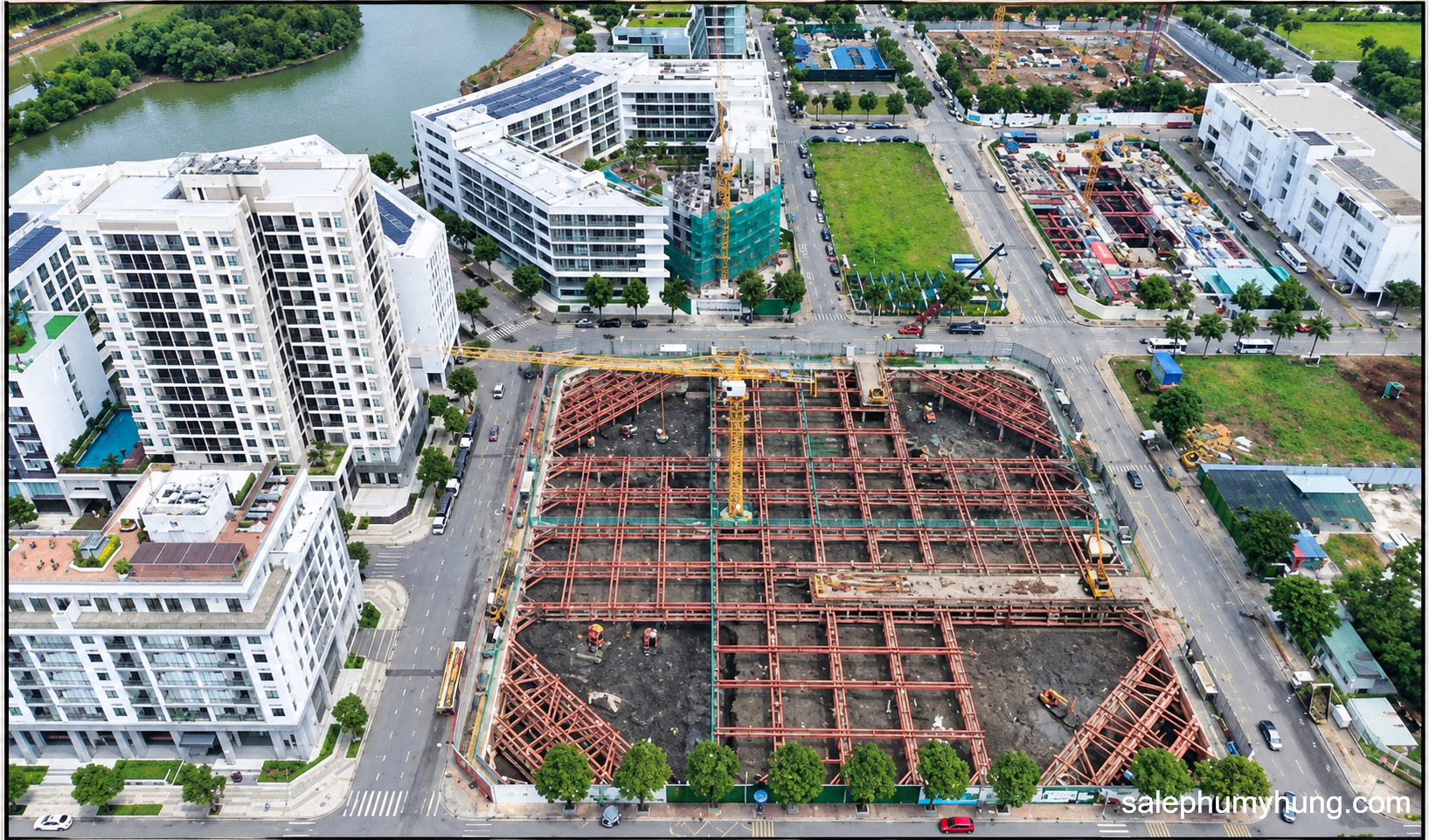 triton crow tiến độ xây dựng